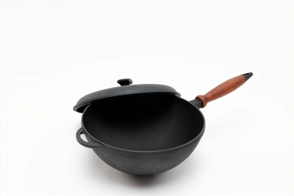 Сковорода чугунная WOK 260х120 мм с деревянной ручкой и чугунной крышкой ТМ СИТОН 2612WH-K фото
